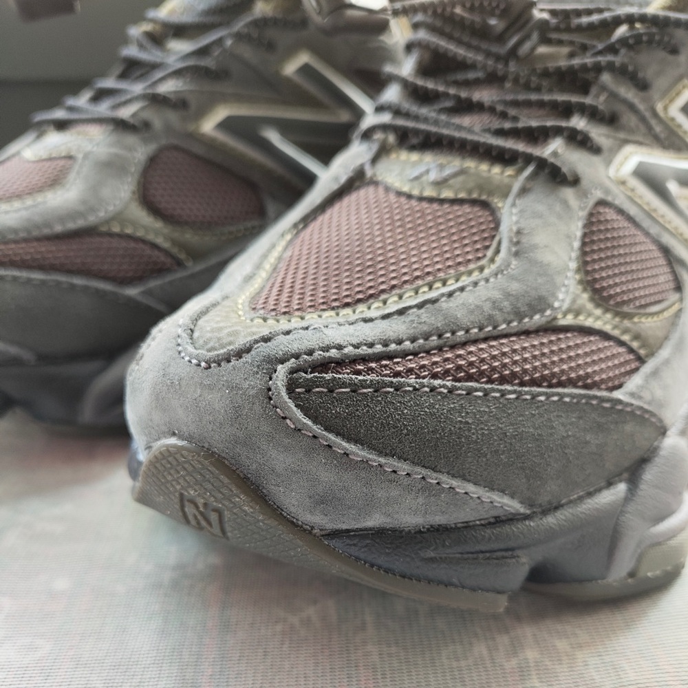 New Balance Men's Gray and Brown/Olive Athletic Sneakers - Picture 2 of 6
